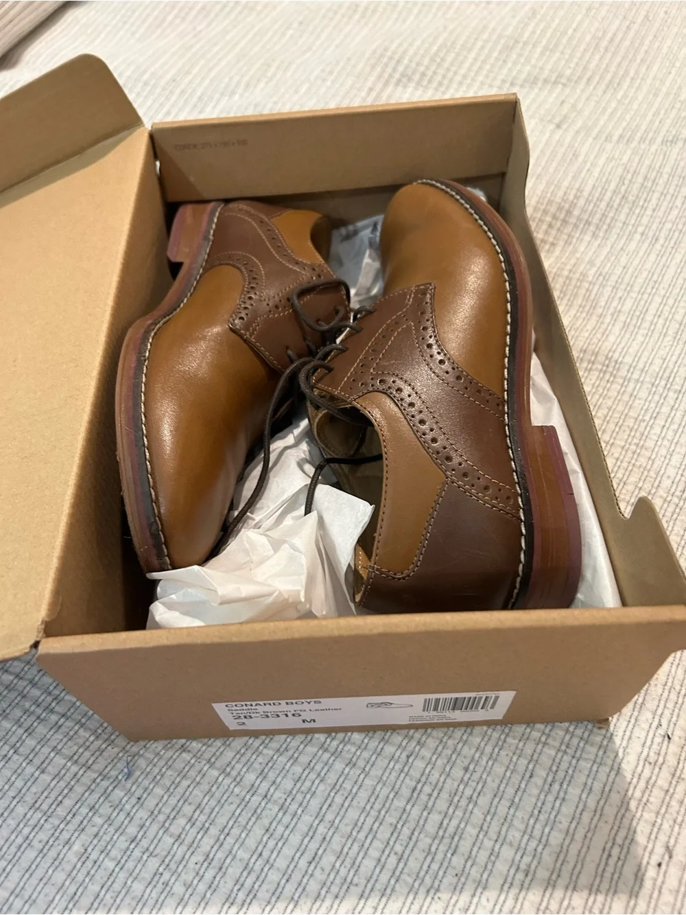 Boys size 2 Johnston & Murphy Two-Tone Brown Leather Derby Oxfords